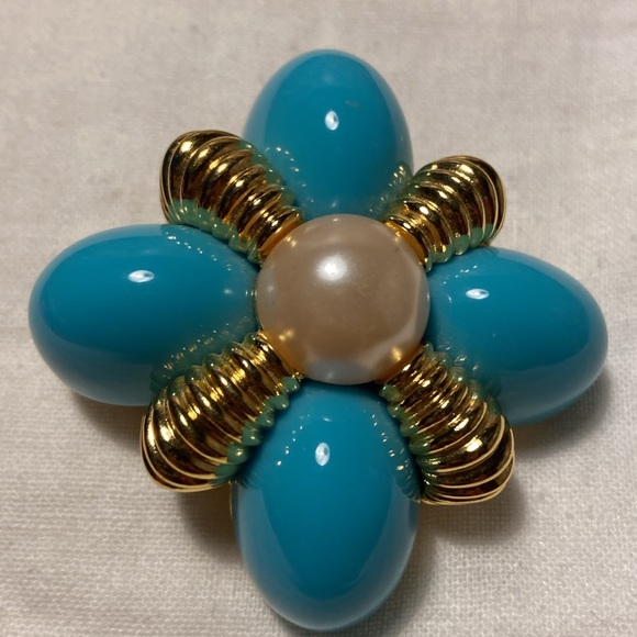 Vintage 90s Joan Rivers Cruciform Faux Pearl And Turquoise Brooch - Picture 6 of 12